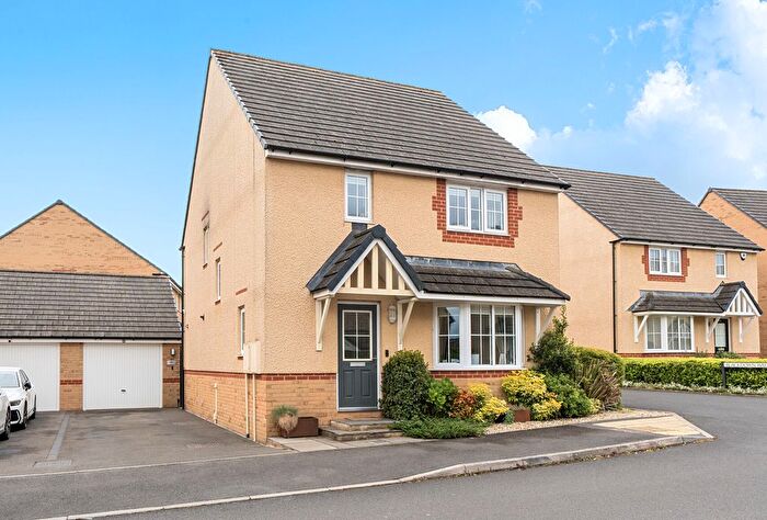 4 Bedroom Detached House For Sale In Beauchamp Avenue, Midsomer Norton, Radstock, Somerset, BA3
