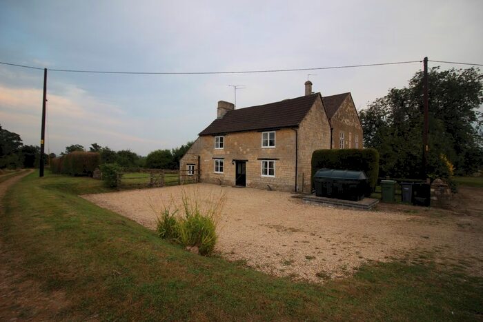 5 Bedroom Barn Conversion To Rent In Monkton Farleigh, Bradford-On-Avon, BA15