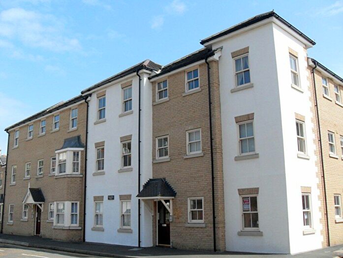 2 Bedroom Apartment To Rent In Market Street, Ventnor, PO38