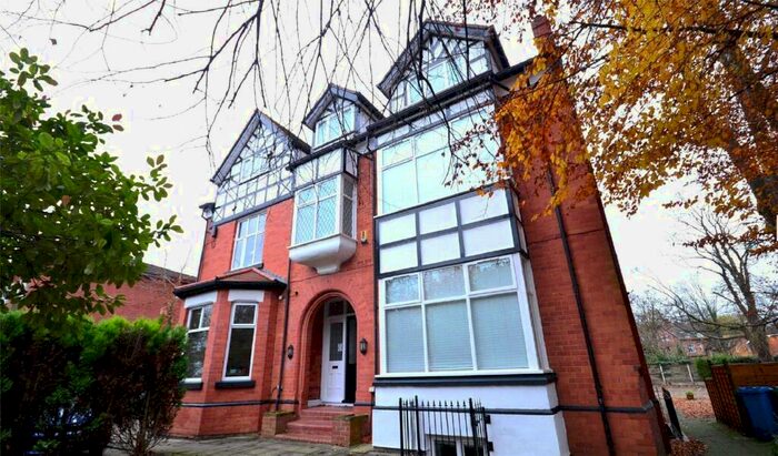 2 Bedroom Apartment To Rent In Wilmslow Road, Didsbury, Manchester, M20