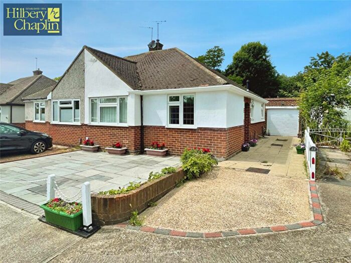 2 Bedroom Bungalow For Sale In Rossall Close, Hornchurch, RM11