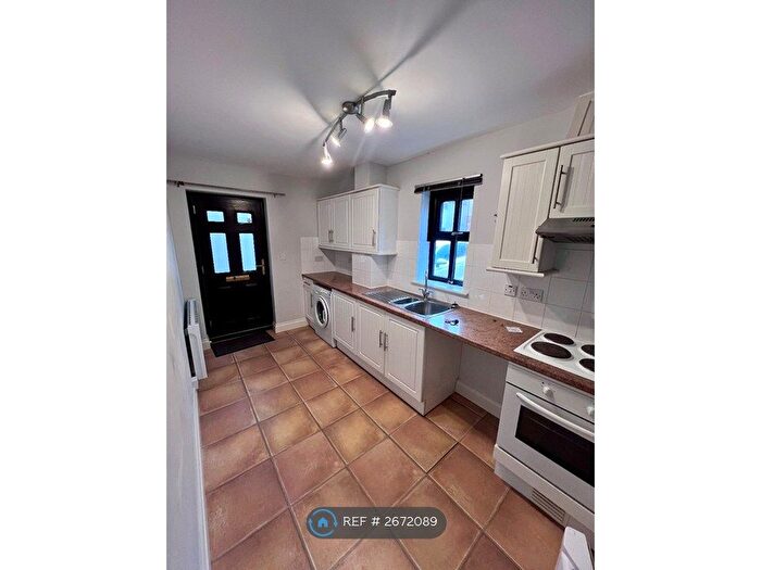 1 Bedroom Flat To Rent In Whitehorse Street, Baldock, SG7