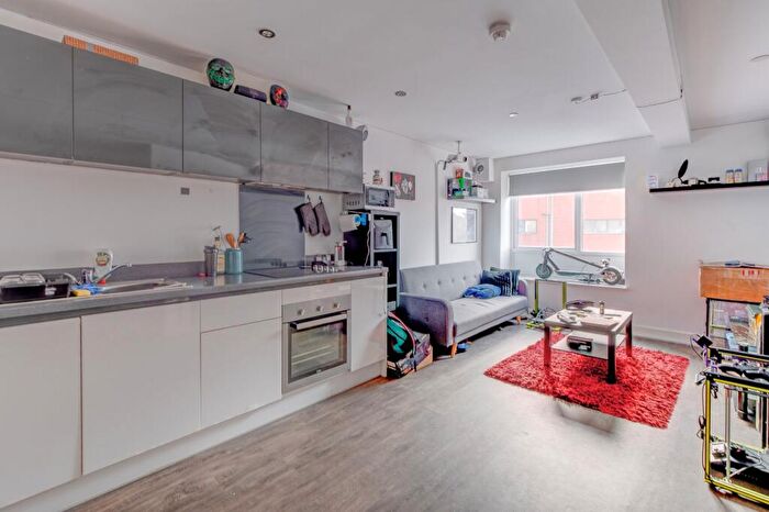 1 Bedroom Apartment For Sale In Unicorn Hill, Redditch, Worcestershire, B97