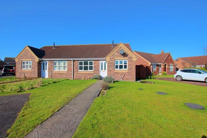 2 Bedroom Semi-Detached Bungalow To Rent In Celandine Close, South Killingholme, Immingham, DN40