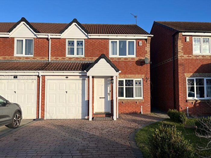 3 Bedroom Semi Detached House For Sale In The Wynd, Forest Hall, Newcastle Upon Tyne, NE12