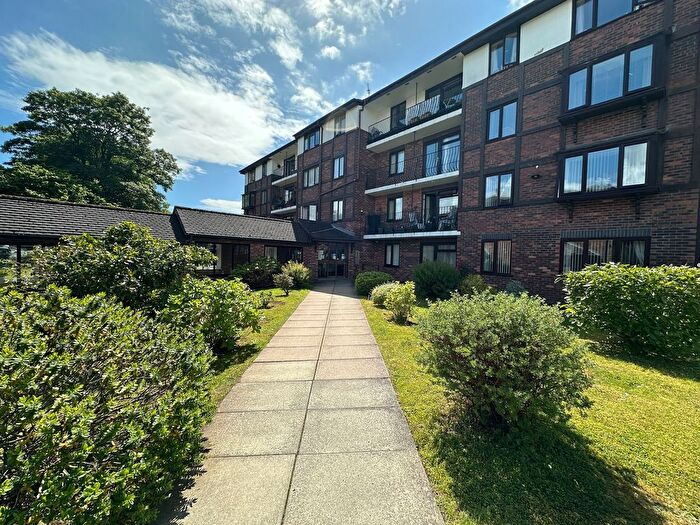 1 Bedroom Property For Sale In Hesslewell Court, Wirral, CH60