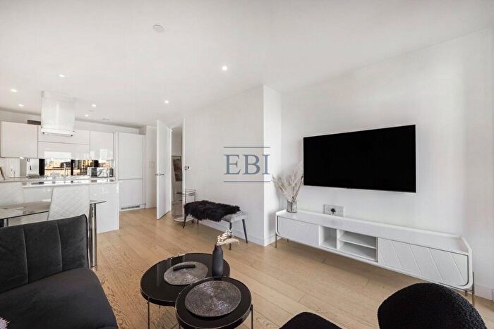 1 Bedroom Apartment For Sale In Horizons Tower, Yabsley Street, Canary Wharf, E14