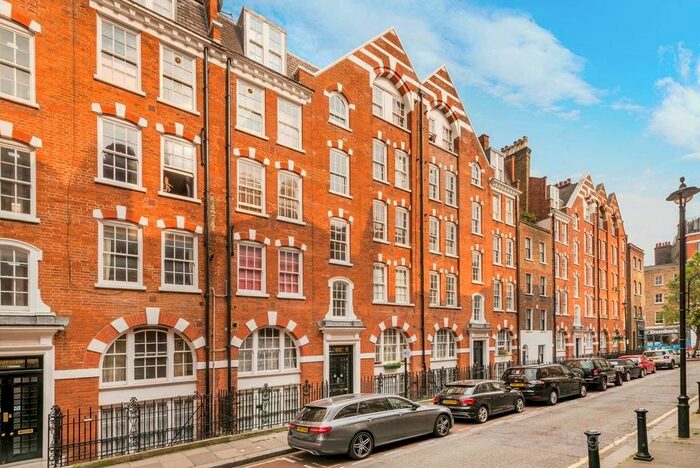 1 Bedroom Flat To Rent In Hanson Street, Fitzrovia W1W