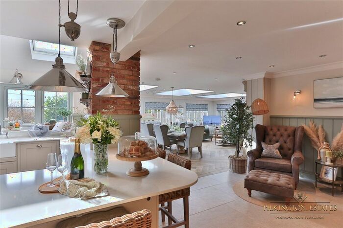 4 Bedroom Detached House For Sale In Briars Ryn, Pillaton, Saltash, Cornwall, PL12