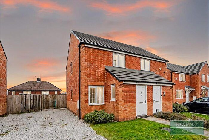2 Bedroom Semi-Detached House For Sale In Constable Drive, Rochdale, OL11