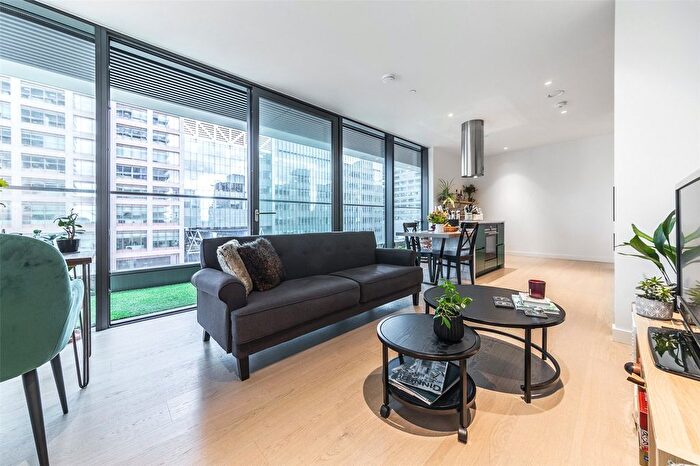 1 Bedroom Flat To Rent In Wards Place, London, E14