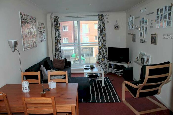2 Bedroom Property To Rent In Cosham, Portsmouth, PO6