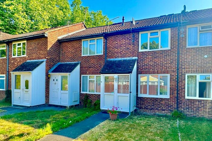 2 Bedroom Terraced House To Rent In Boyatt Wood, SO50