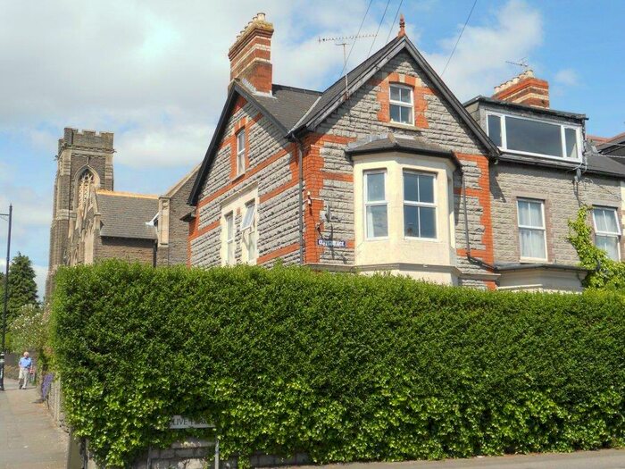 2 Bedroom Apartment To Rent In Albert Road, Penarth, CF64