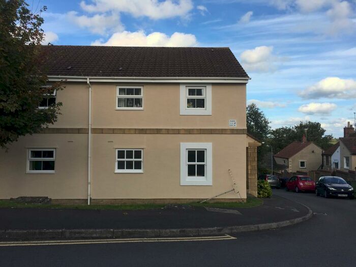 2 Bedroom Flat To Rent In Queens Square, Chippenham, SN15