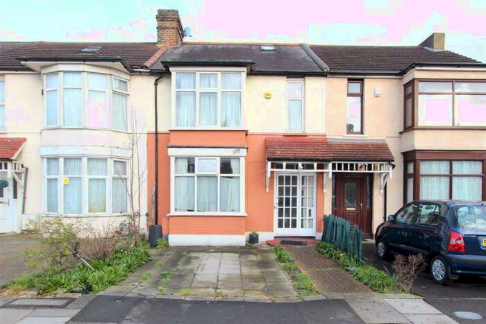 4 Bedroom Terraced House To Rent In Cambridge Road, Ilford, Essex, IG3