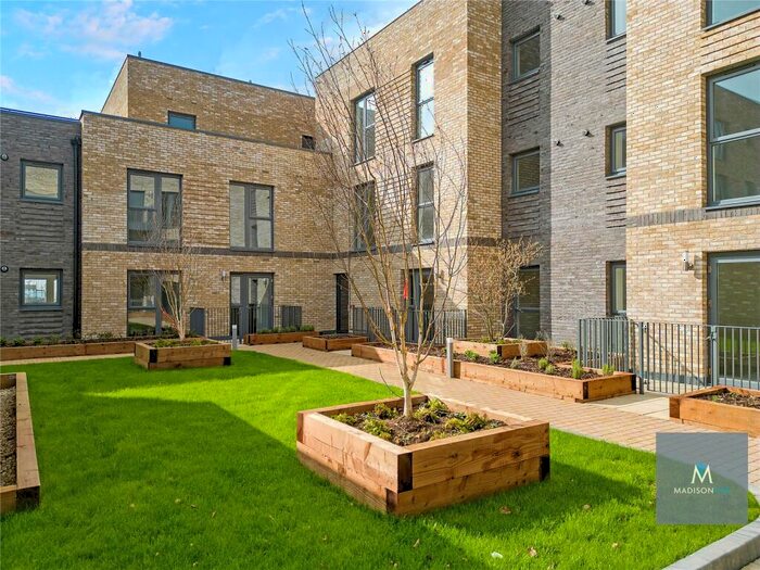 1 Bedroom Apartment To Rent In Borders Lane, Loughton, Essex, IG10