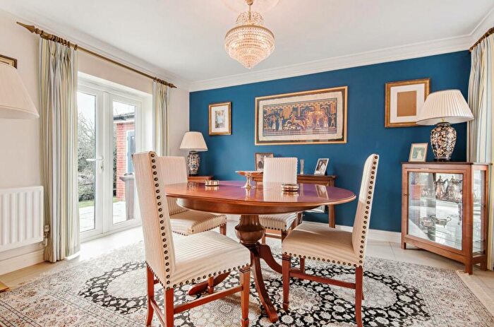 4 Bedroom Detached House For Sale In Thame, Oxfordshire, OX9