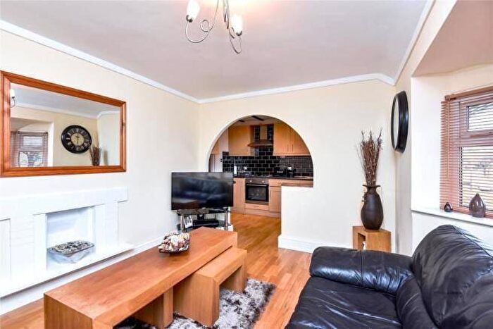 1 Bedroom Flat For Sale In Orchard Way, Beckenham, BR3