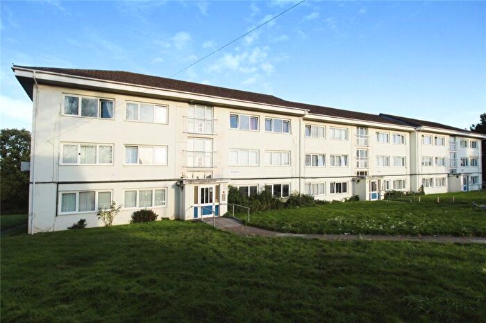 2 Bedroom Flat For Sale In Sedbergh Road, Southampton, Hampshire, SO16