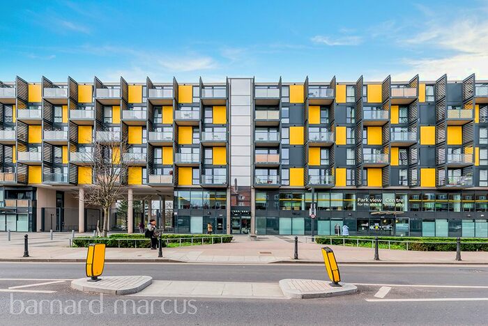 2 Bedroom Flat To Rent In Bloemfontein Road, London, W12