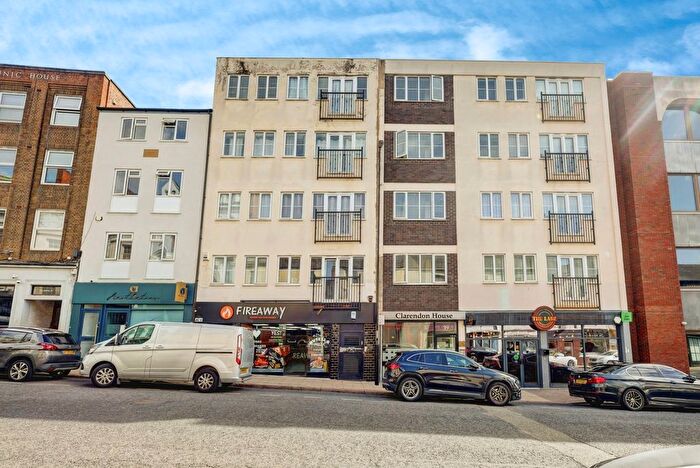 2 Bedroom Flat For Sale In Bridge Street, Northampton, Northamptonshire, NN1