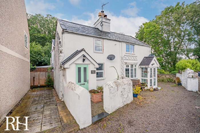 1 Bedroom Semi-Detached House To Rent In , LL31