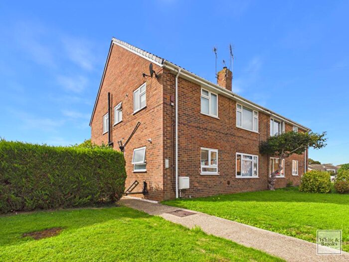 2 Bedroom Flat For Sale In Braemar Way, Bognor Regis, PO21