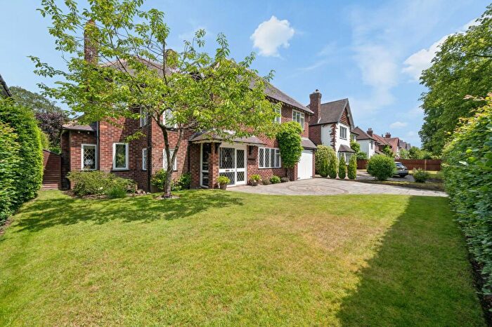 6 Bedroom Detached House For Sale In Broad Walk, Wilmslow, SK9