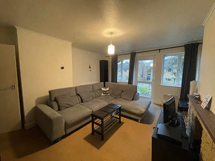 3 Bedroom Maisonette To Rent In Acacia Road, Leamington Spa, CV32