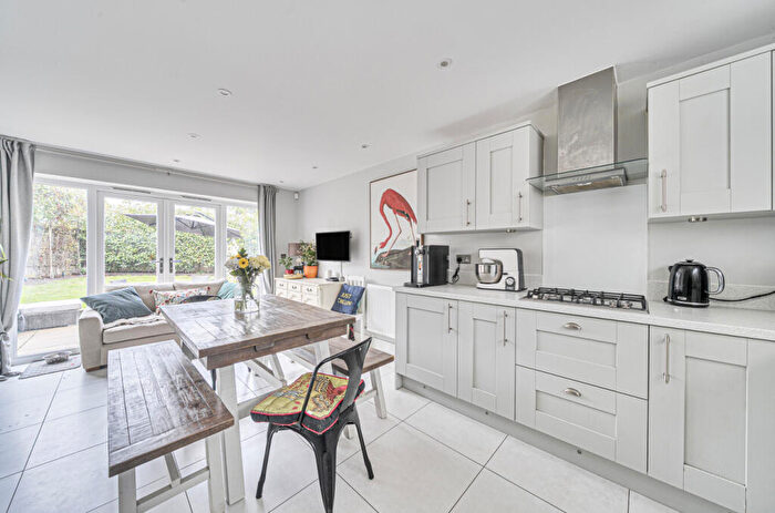 3 Bedroom Detached House For Sale In Tower Gardens, Mortimer Common, Reading, Berkshire, RG7