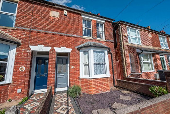 3 Bedroom Semi Detached House For Sale In Heaton Road, Canterbury, CT1
