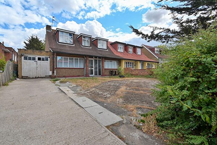 4 Bedroom Bungalow For Sale In Wembley Hill Road, Wembley Park, Wembley, HA9