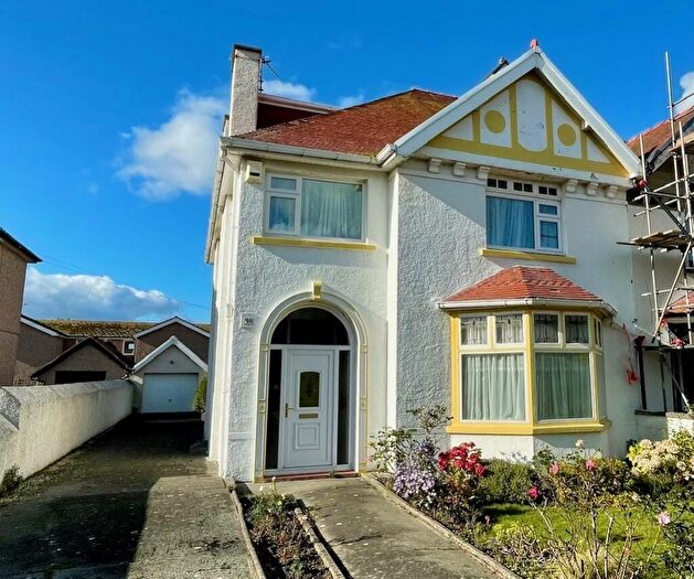 7 Bedroom Semi-Detached House For Sale In St. Seiriols Road, Llandudno, LL30