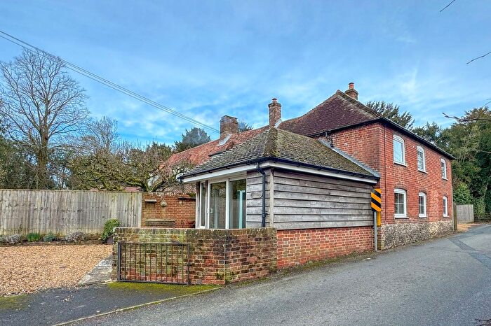 3 Bedroom Cottage For Sale In April Cottage, Bramdean, Alresford, SO24