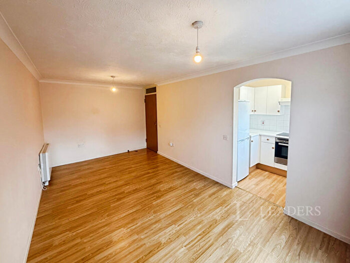 1 Bedroom Apartment To Rent In Captains Place, Southampton, SO14