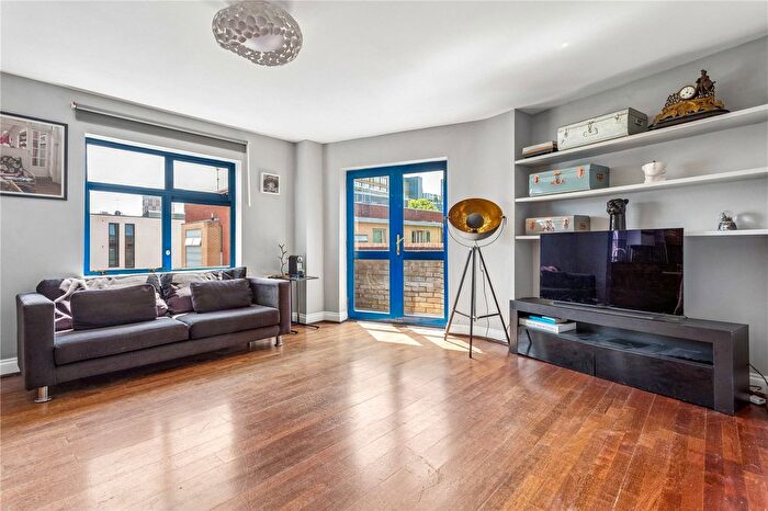2 Bedroom Flat For Sale In Old Montague Street, London, E1