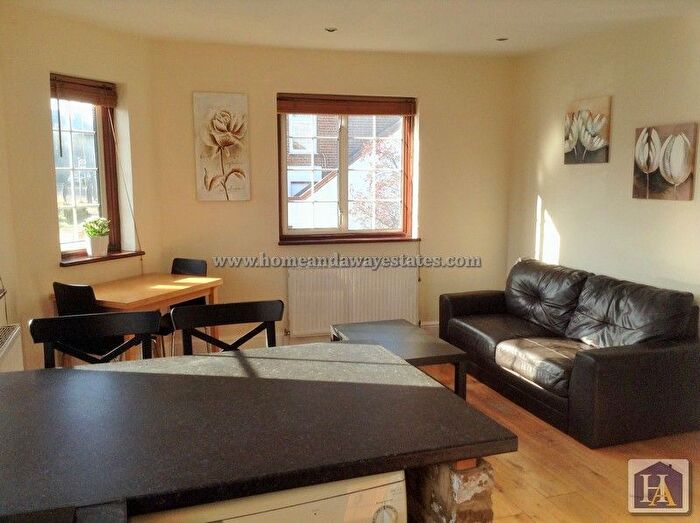 1 Bedroom Flat To Rent In Oakleigh Road North, Whetstone, N20