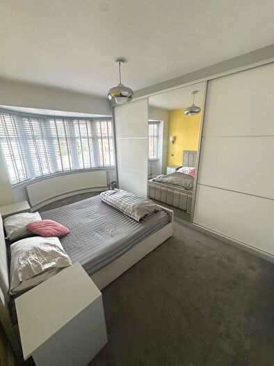 3 Bedroom Semi-Detached House To Rent In Broadway Road, Leicester, LE5