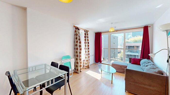 2 Bedroom Flat For Sale In Norman Road, Greenwich, London, SE10