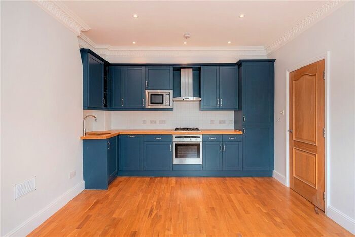 2 Bedroom Flat To Rent In Ladbroke Grove, London, W10