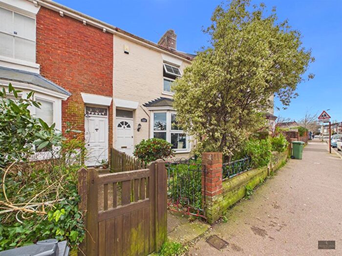 3 Bedroom House To Rent In Newcombe Terrace, Exeter, EX1