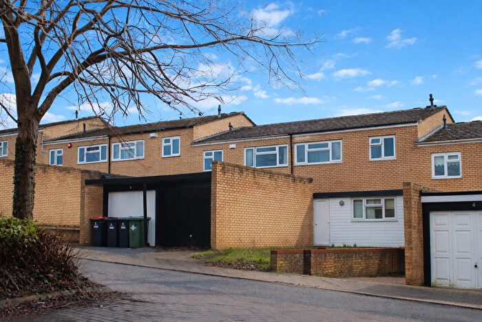 3 Bedroom House For Sale In Clydesdale Place, Downs Barn, Milton Keynes, MK14