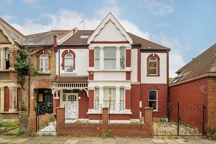 4 Bedroom Property To Rent In Sutton Lane South, London, W4