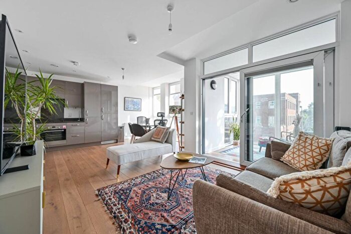 1 Bedroom Flat To Rent In Amelia Street, London, , Elephant And Castle, London, SE17