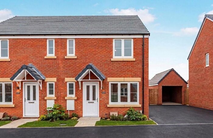 3 Bedroom Semi Detached House To Rent In Dolan Drive, Weldon Park, Corby, Northants, NN17