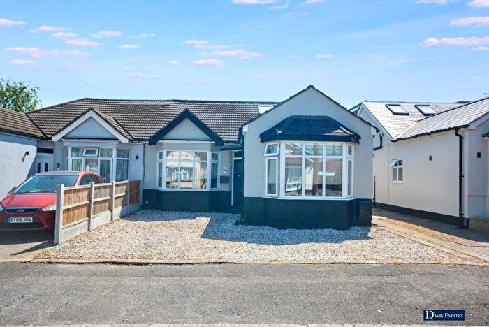 3 Bedroom Semi-Detached House For Sale In Beverley Gardens, Hornchurch, RM11