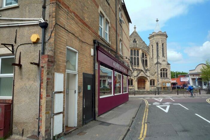 3 Bedroom Flat To Rent In Cowley Road Rd FloorOxford, OX4