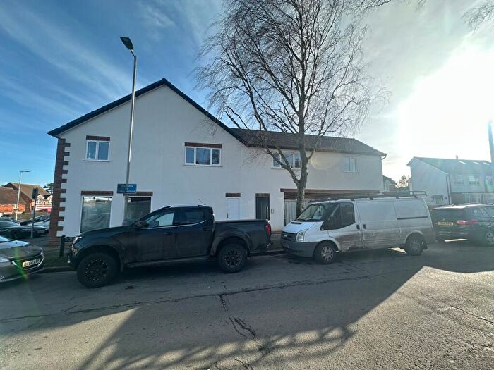 2 Bedroom Apartment To Rent In High Street, Bovingdon, Hemel Hempstead, HP3