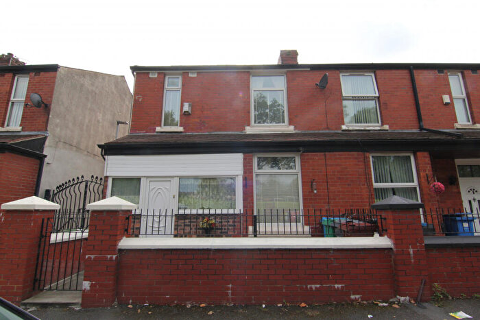 3 Bedroom Terraced House For Sale In Sandywell Street, M11